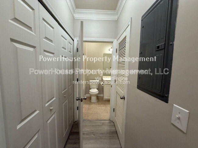 Building Photo - 1850 Cotillion Dr