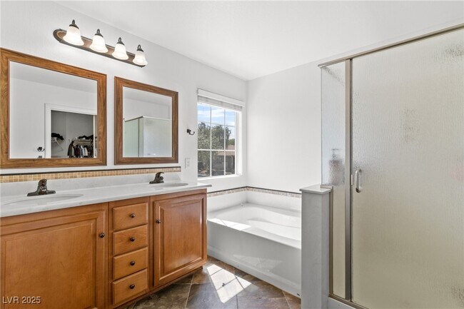 Building Photo - 1144 Highbury Grove St