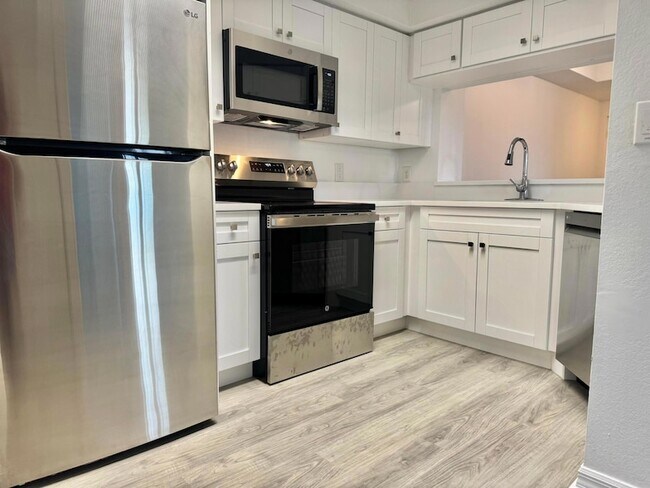 Building Photo - 2725 Anzio Ct