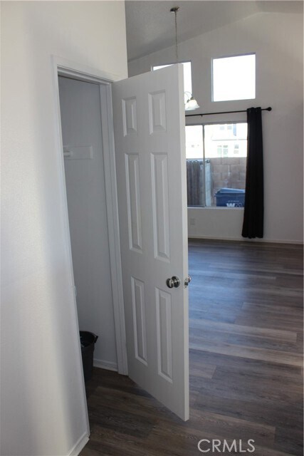 Building Photo - 44762 Shadowcrest Dr