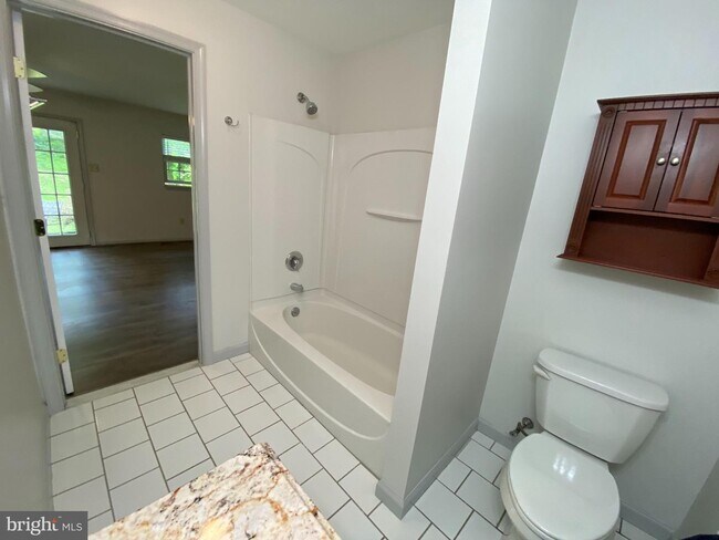 Building Photo - 35 Benburb Rd