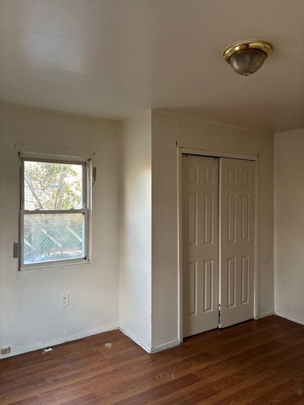 Building Photo - 117-01 201 Pl