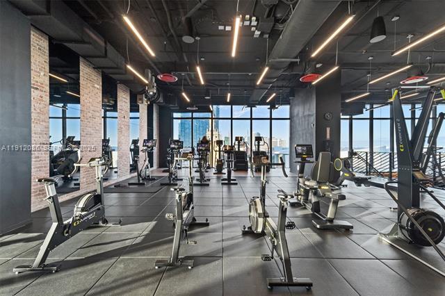 Building Photo - 398 NE 5th St