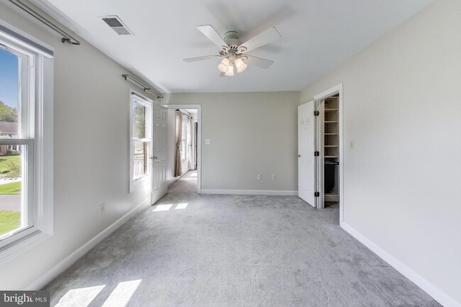Building Photo - 114 Fordham Dr