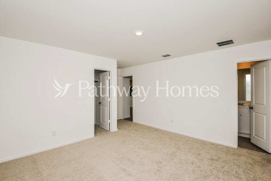 Building Photo - 1133 Calamian Dr