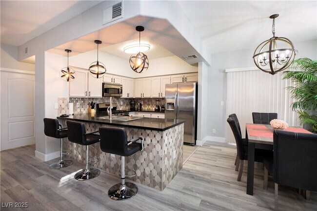 Building Photo - 7705 Himalayas Ave