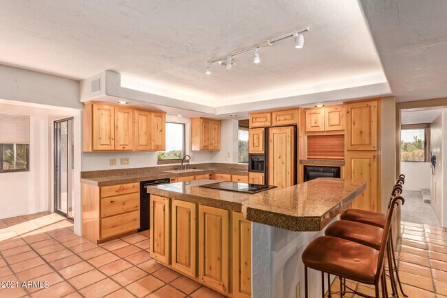 Building Photo - 16411 N Skyridge Ln