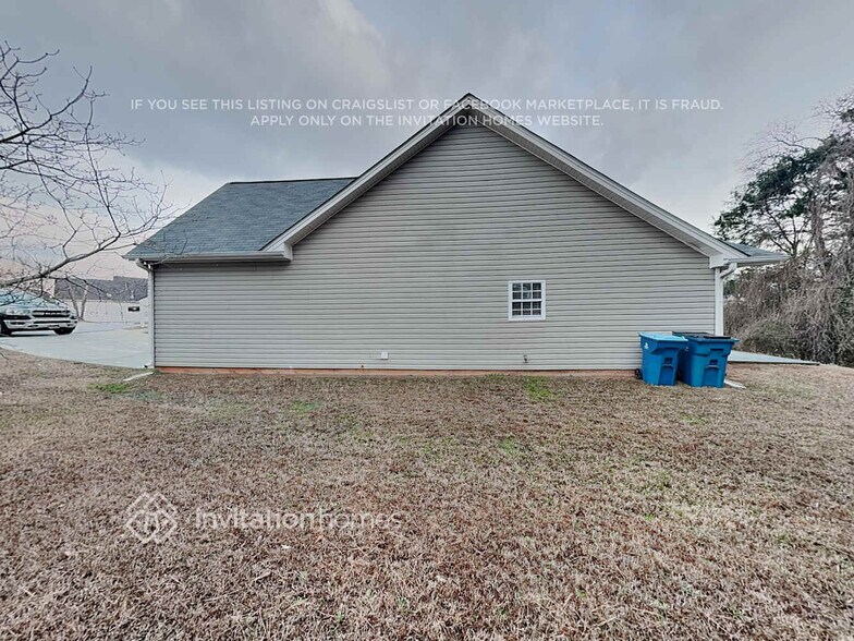 Building Photo - 10 Kentshire Pl NW