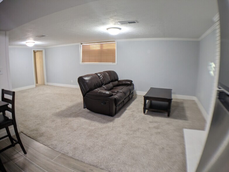 Building Photo - 5736 S Sagewood Dr