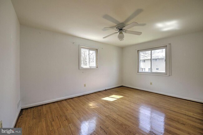 Building Photo - 4503 Gretna St