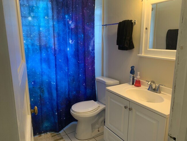 Interior Photo - 1030 N. Marshall St.