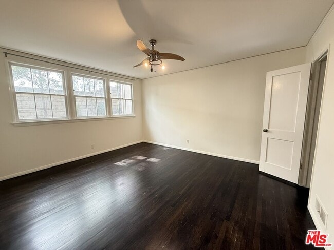 Building Photo - 1366 S Beverly Glen Blvd