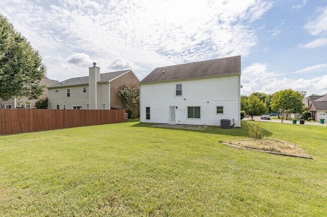 Building Photo - 4017 Cadence Dr