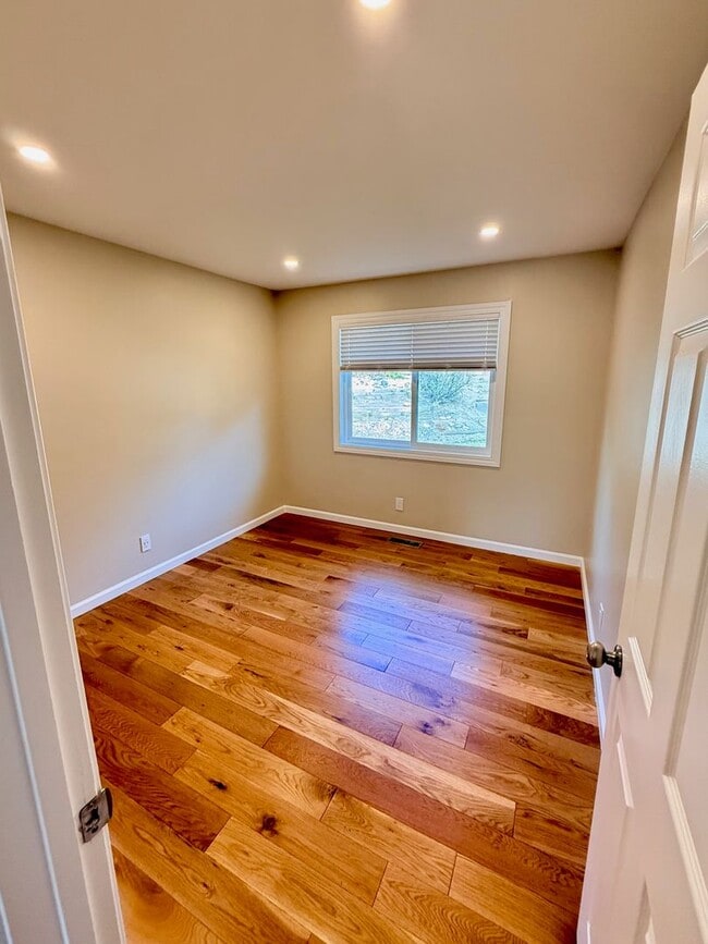 Building Photo - Beautiful 3 Bedroom Home in Northwest Reno