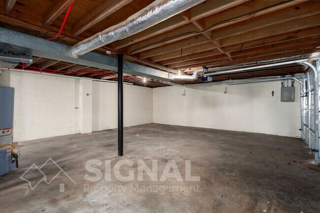 Building Photo - 1228 Huffman Rd