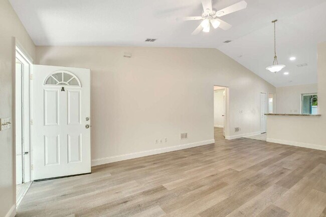Building Photo - 51 Wellwood Ln