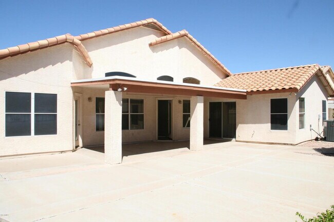 Building Photo - RANCHO DEL MAR BEAUTY
