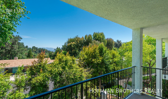 Building Photo - 16044 Royal Mt Dr Encino, CA 91436