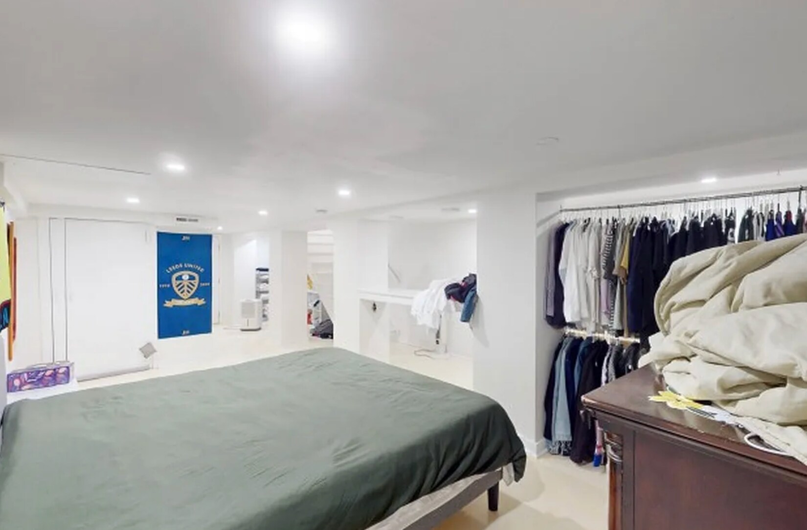 Building Photo - 852 Park Pl