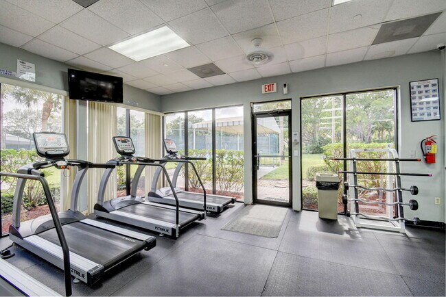 Building Photo - 208 Caribe Ct