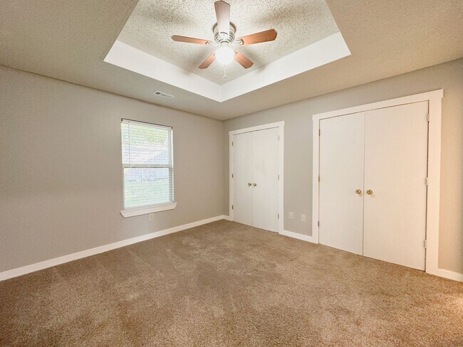 Building Photo - 1444-1446 N Dawn Drive