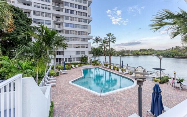 Building Photo - 1160 N Federal Hwy