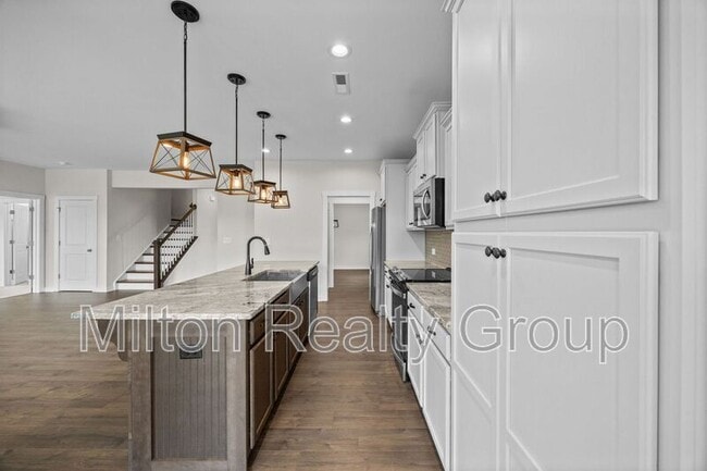 Building Photo - 217 Walker Grv Ln