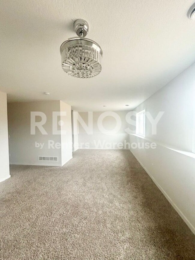 Building Photo - 4634 9th St NE