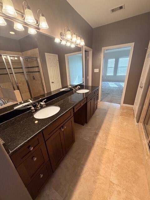 Building Photo - 1141 W 24th St