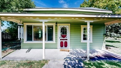 Building Photo - Country Charm Meets Vineyard Views! Two Be...