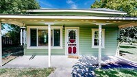 Building Photo - Country Charm Meets Vineyard Views! Two Be...