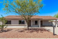 Building Photo - 816 E Saguaro St
