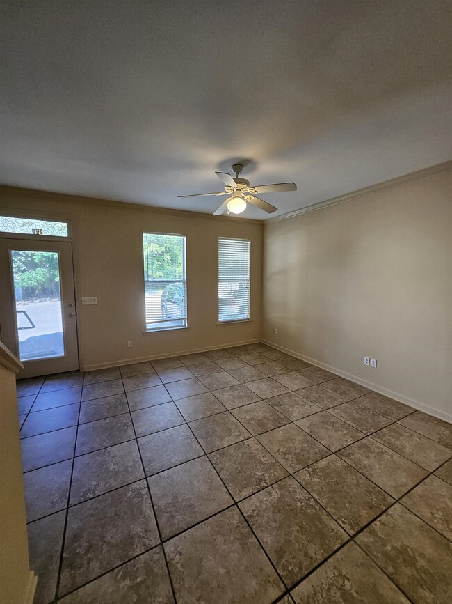 Building Photo - 1417 Pullen Rd
