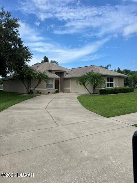 Building Photo - 1688 Arash Cir