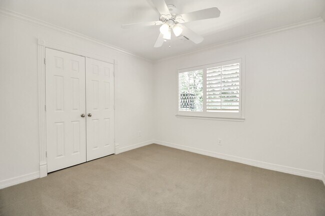 Building Photo - 4003 Perry Knoll Ct