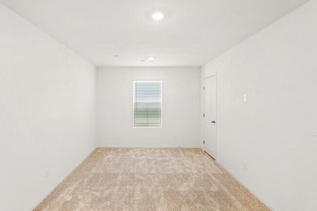 Building Photo - Brand New Inspirada Beauty With 1st Floor Bed and Bath