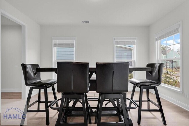 Building Photo - 268 Loblolly Ln