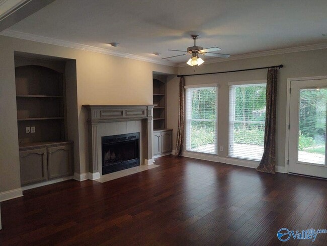 Building Photo - 3102 Connomara Ct SE