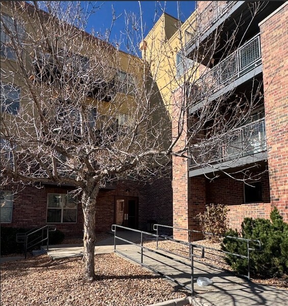 Building Photo - 9059 E Panorama Cir