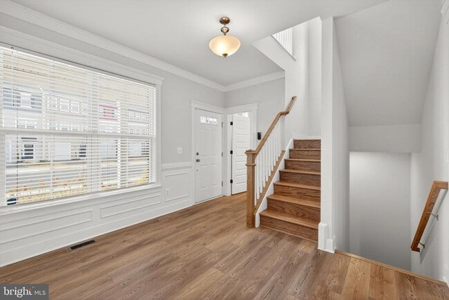 Building Photo - 513 Parkland Dr