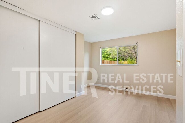 Building Photo - 4911 Douvan Ct