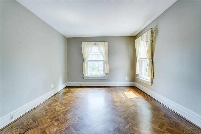 Building Photo - 76 Kenilworth Terrace