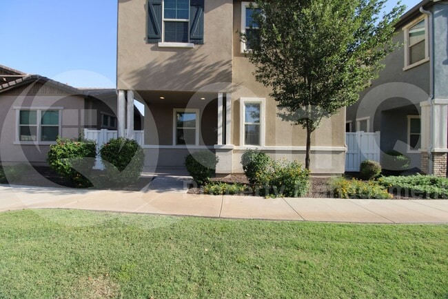 Primary Photo - 3802 East Stiles Lane