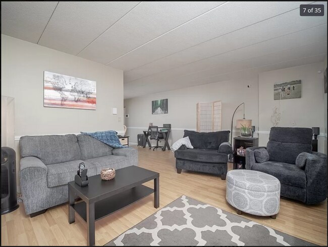 Building Photo - 153 Milk St