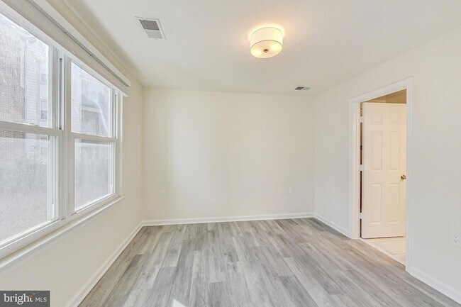 Building Photo - 15300 Diamond Cove Terrace