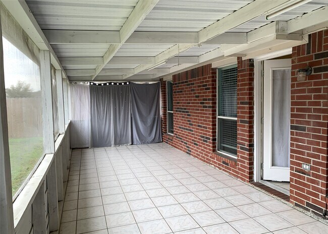 Building Photo - 11014 Redhaven Ct