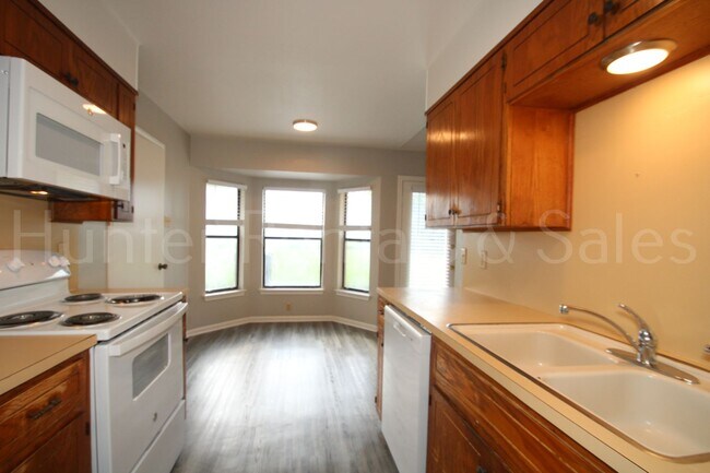 Building Photo - Charming North Killeen Home