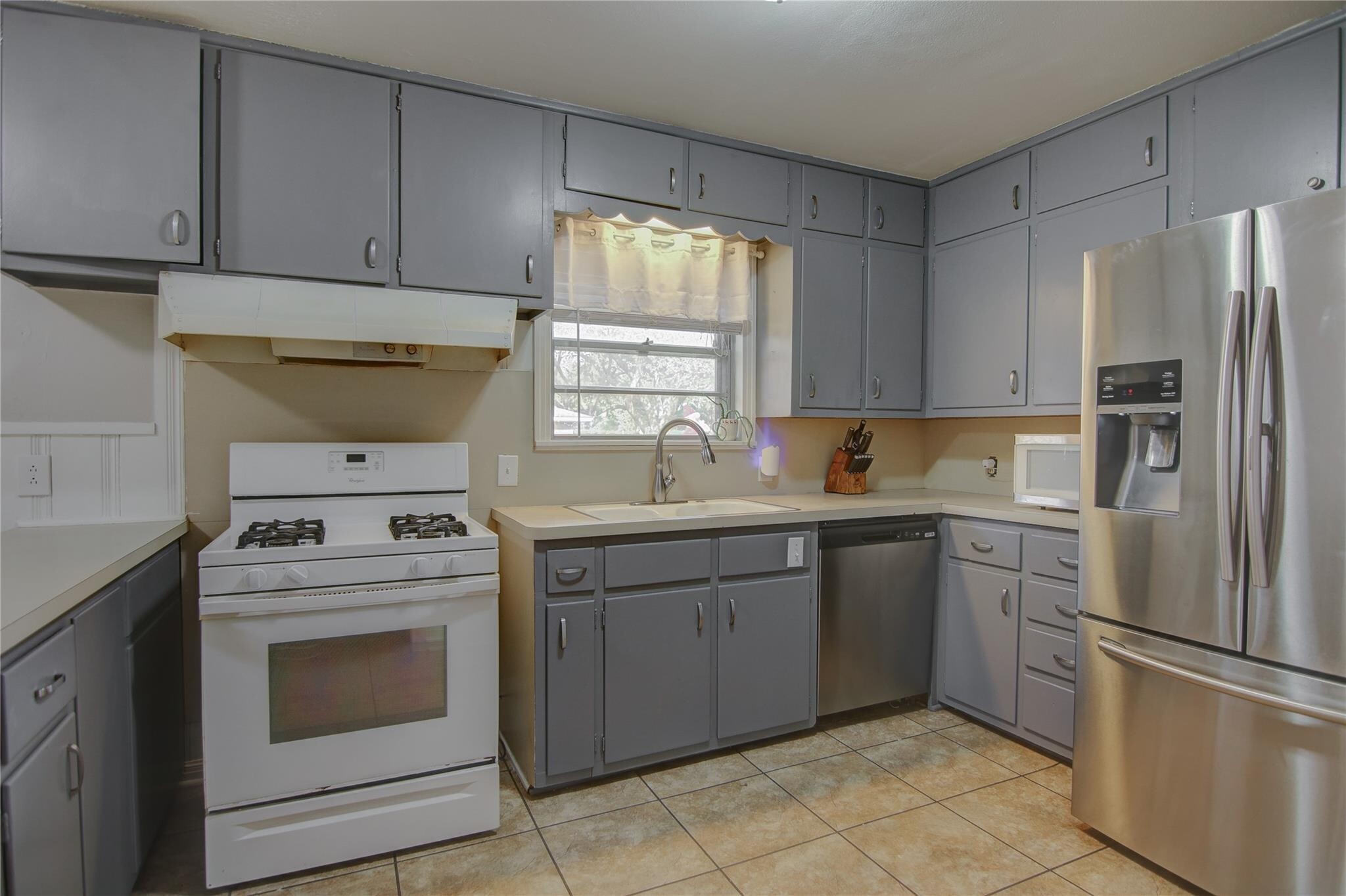 Building Photo - 2324 N 50th St