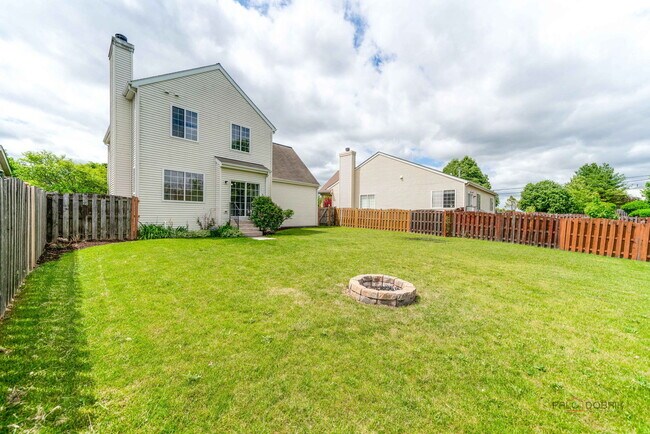 Building Photo - 178 W Hampton Dr