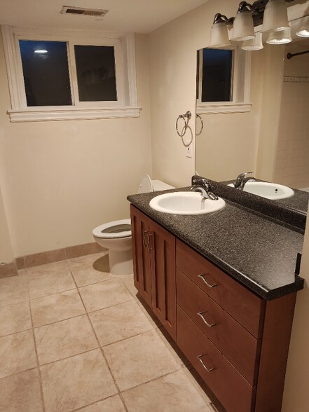 Building Photo - 1925 Logan Ave S